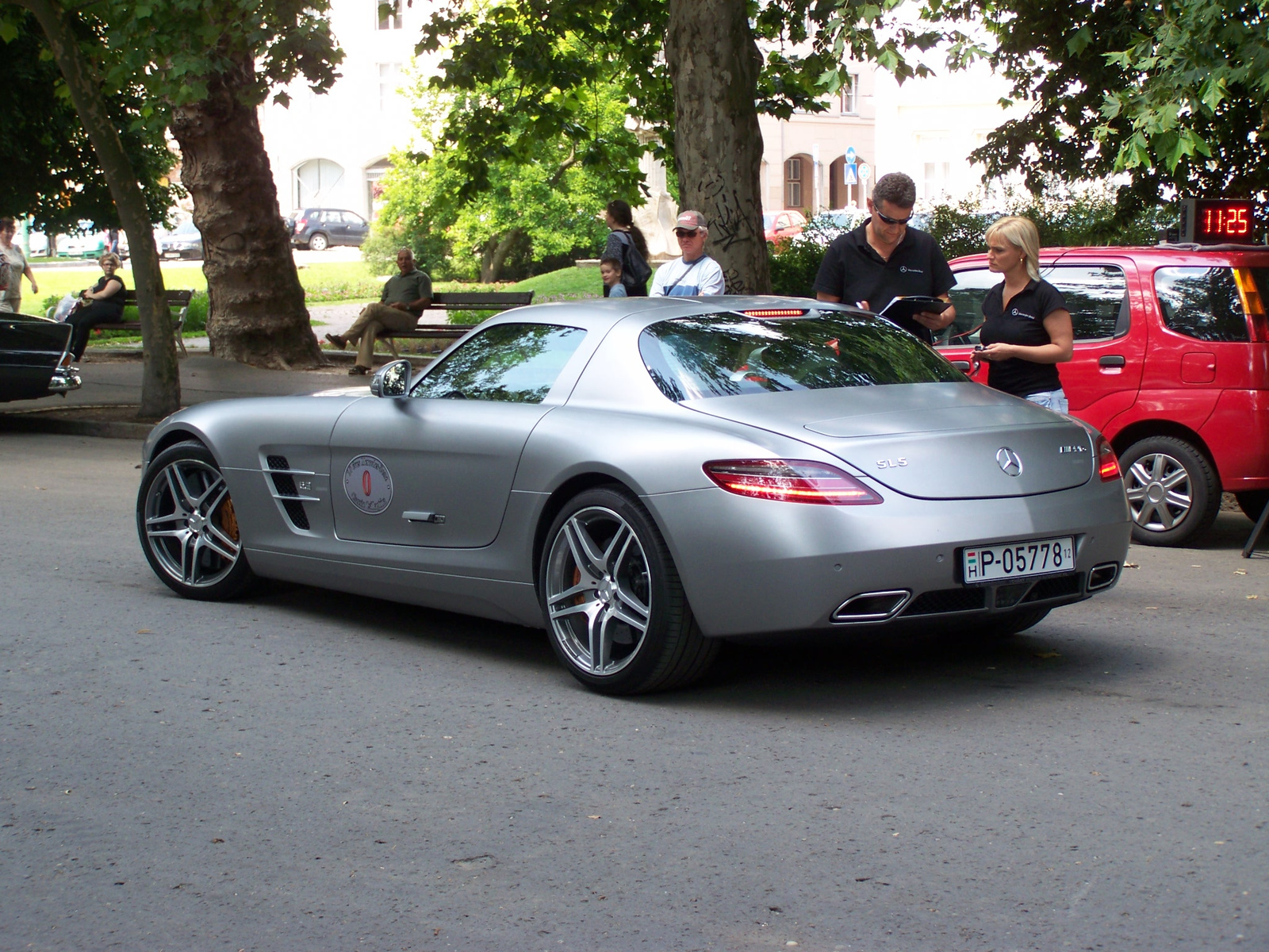 Mercedes SLS AMG