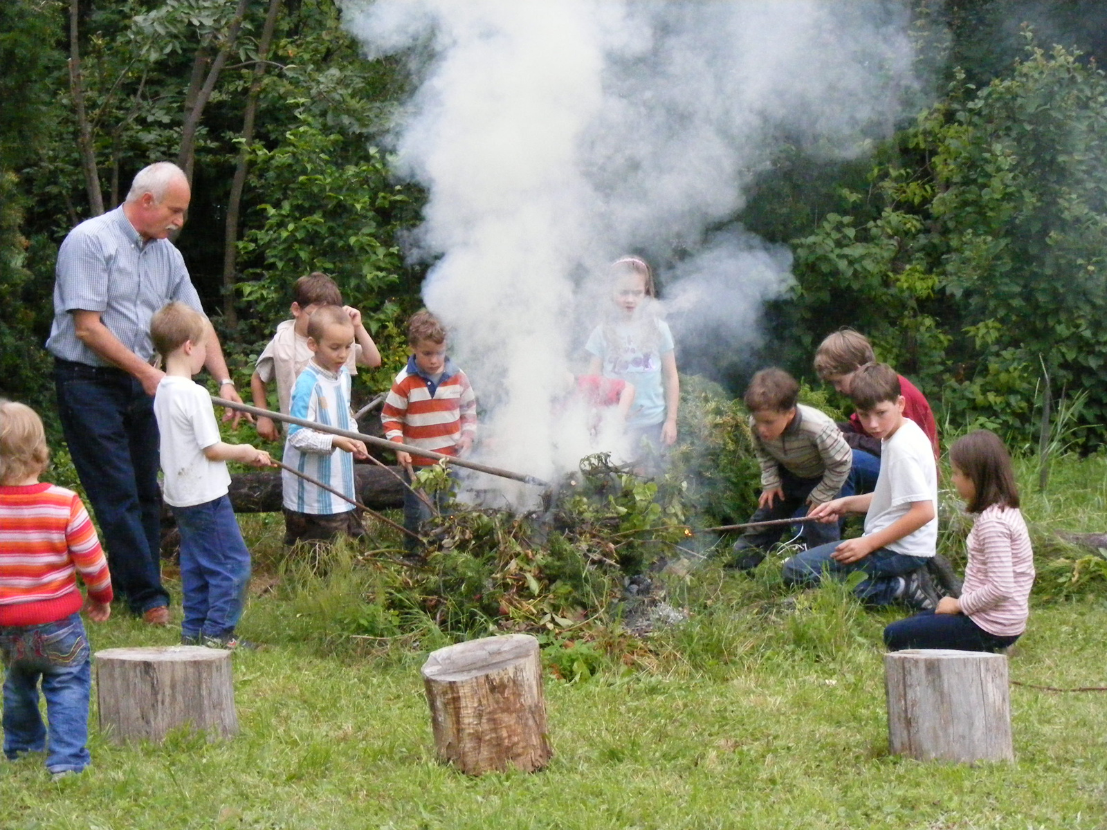 2010 0701niniékkarbilépcső0133