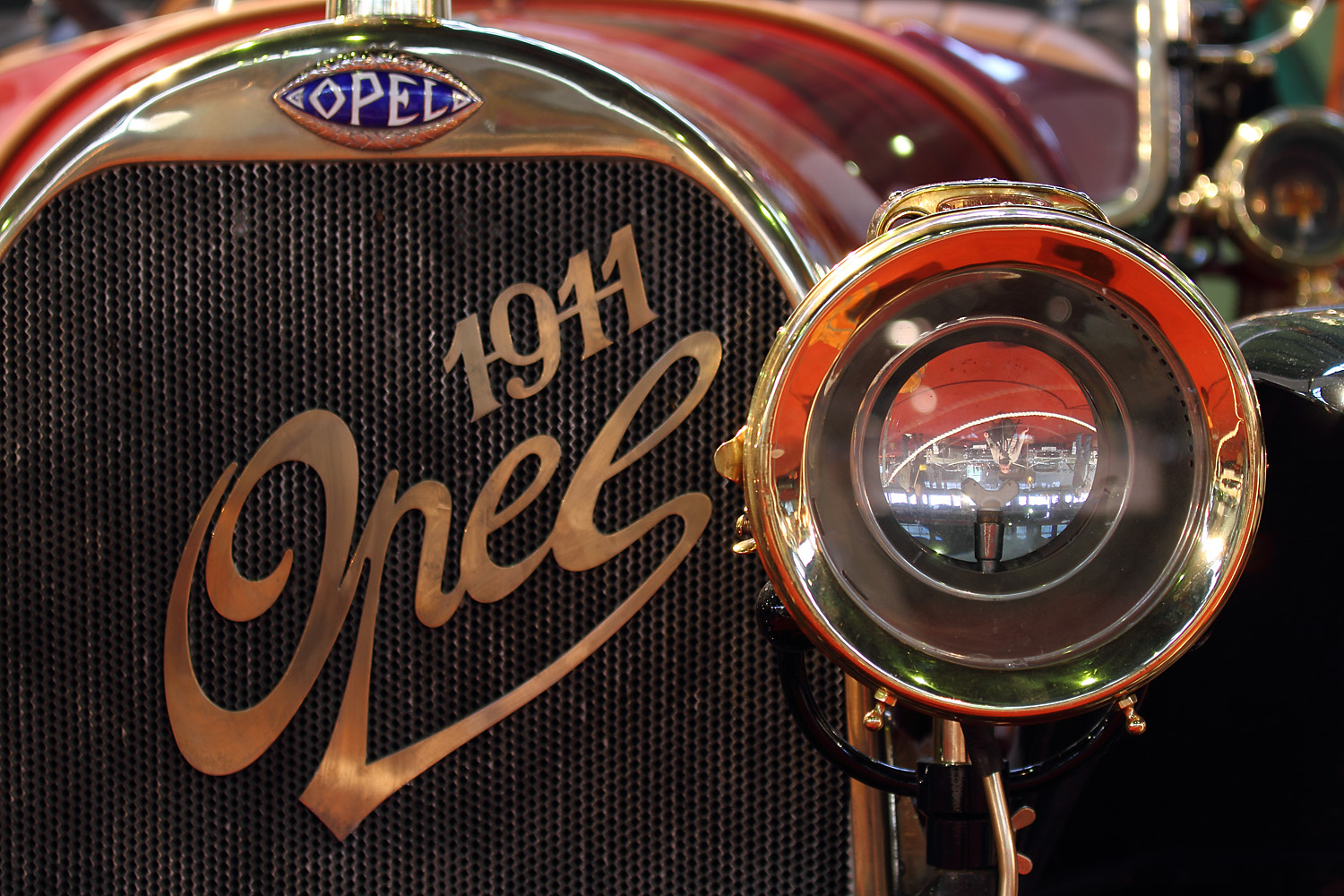 Opel Torpedo fényszóró, hűtőmaszk
