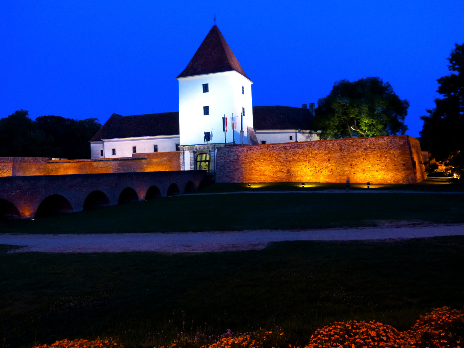 Sárvár, Nádasdy-vár este