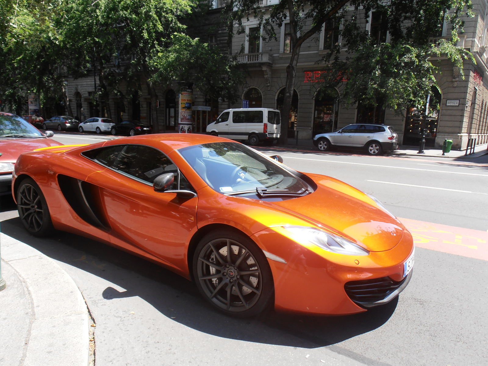 Mclaren MP4-12C