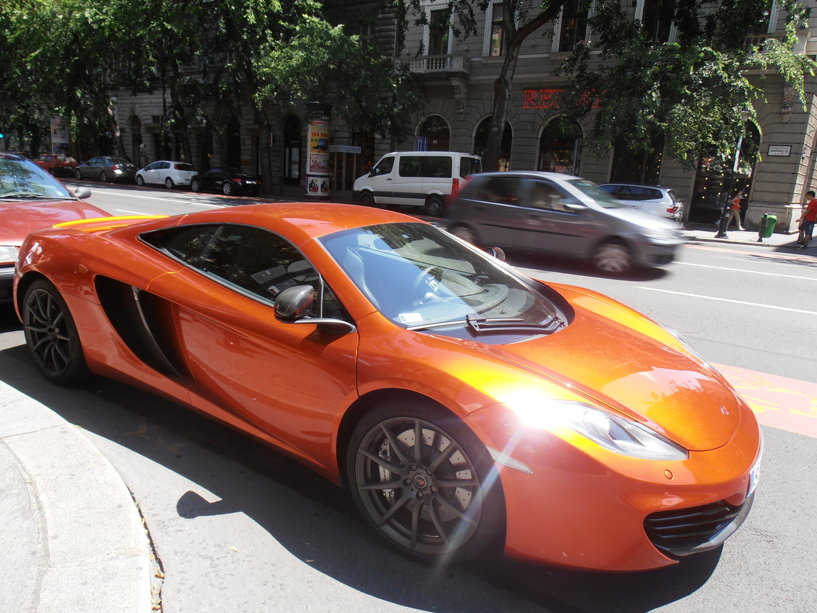 Mclaren MP4-12C