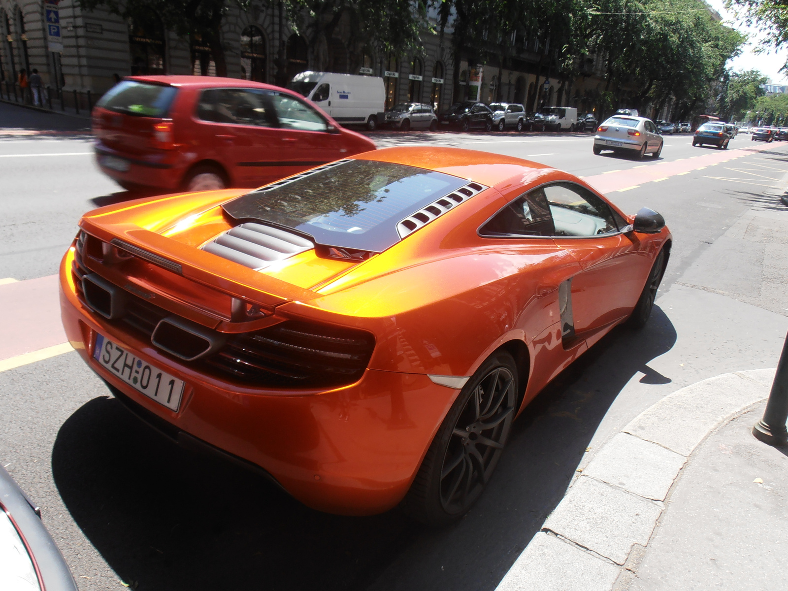 Mclaren MP4-12C