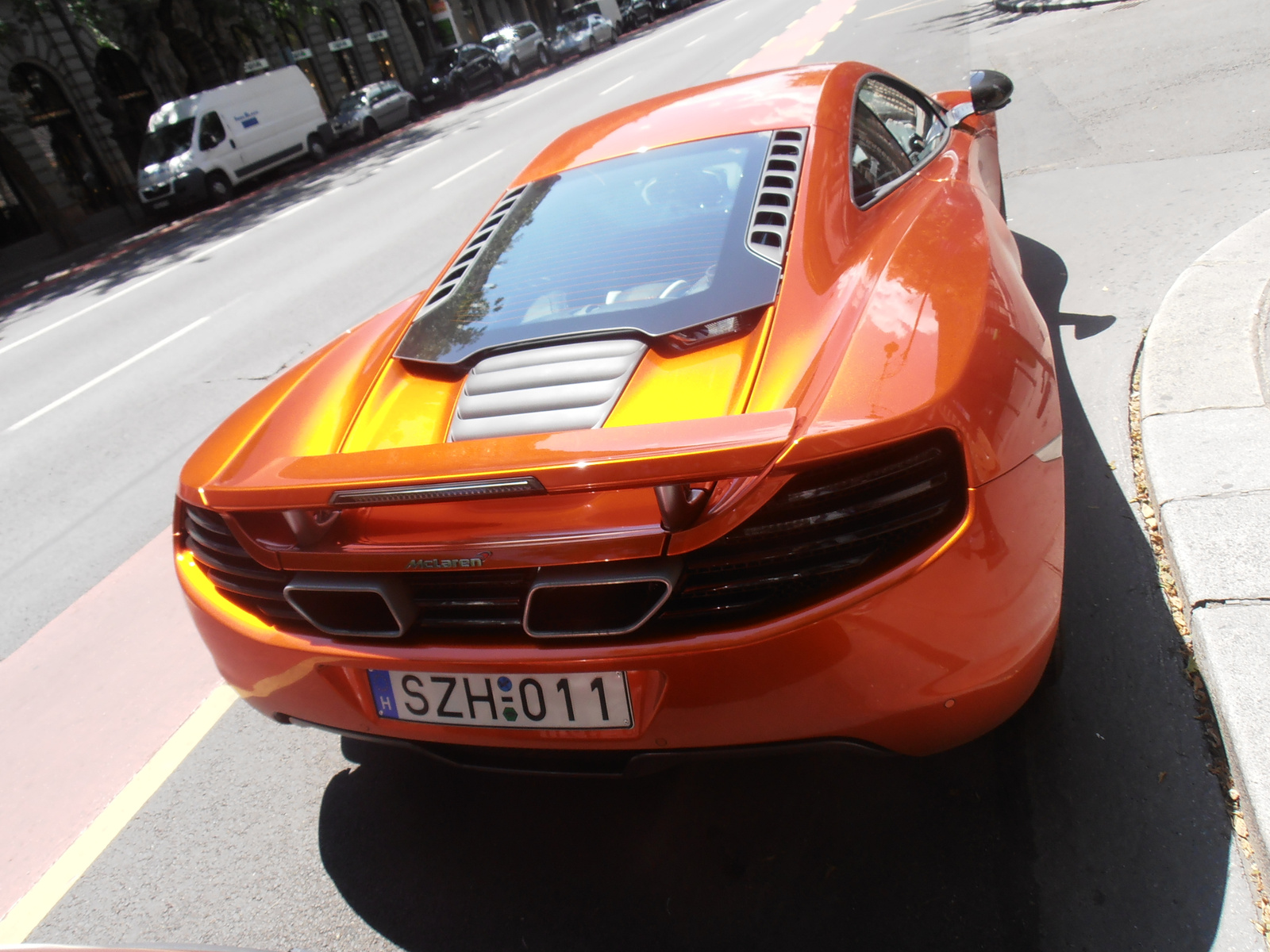 Mclaren MP4-12C