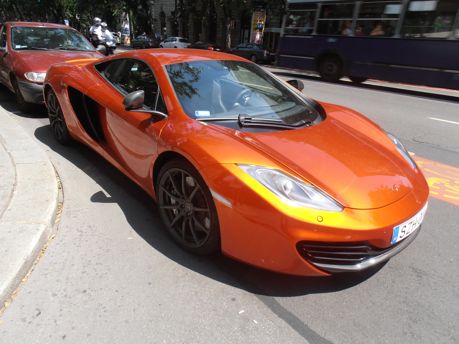 Mclaren MP4-12C