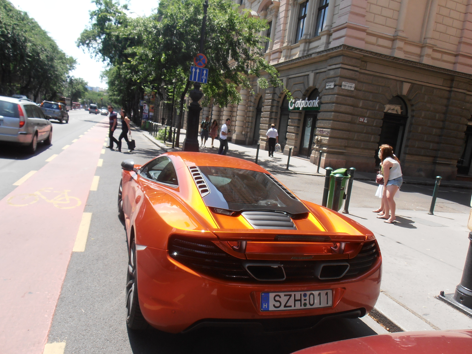 Mclaren MP4-12C