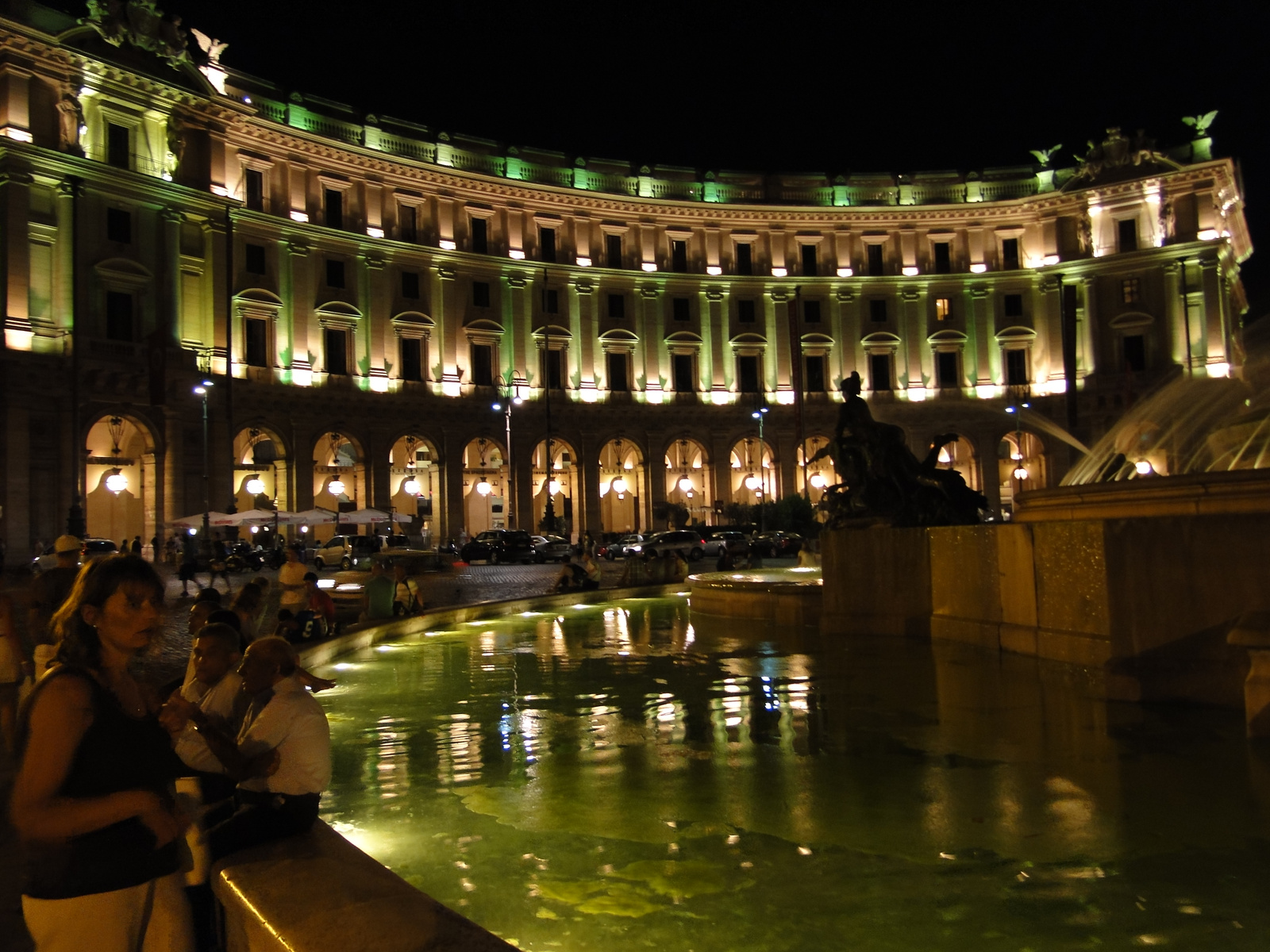 Róma by night, Piazza Republica