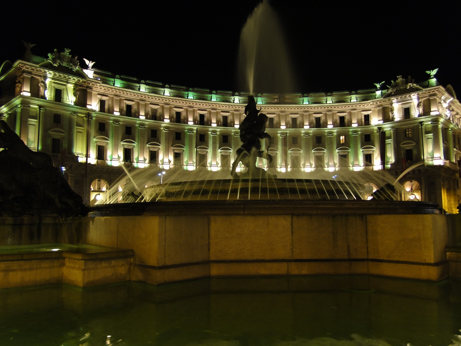 Róma by night, Piazza Republica