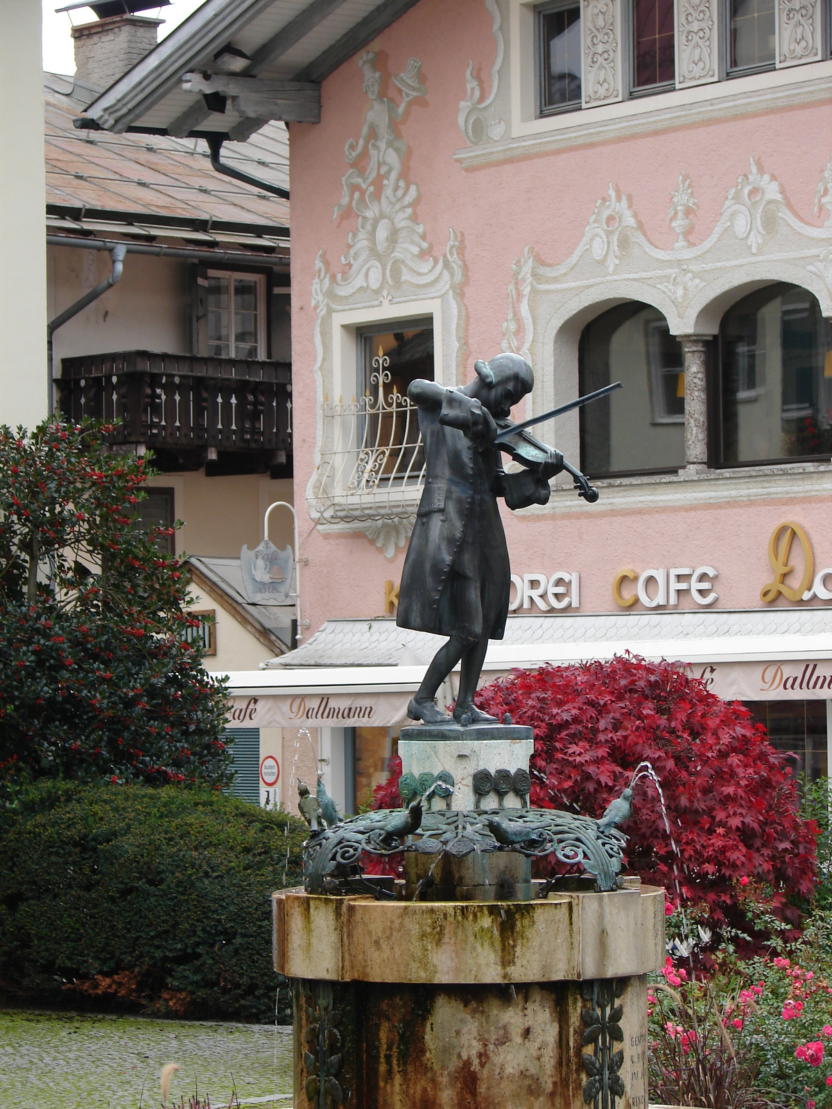 Mozartbrunnen in St. Gilgen