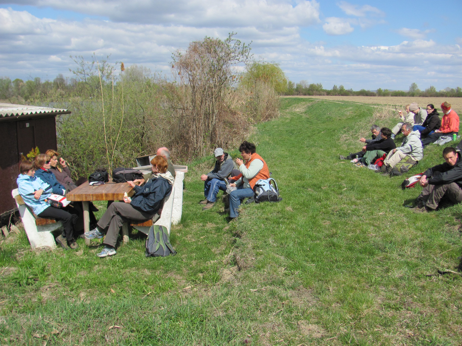 2012.04.01.POEÜ Kockás liliom túra (109)