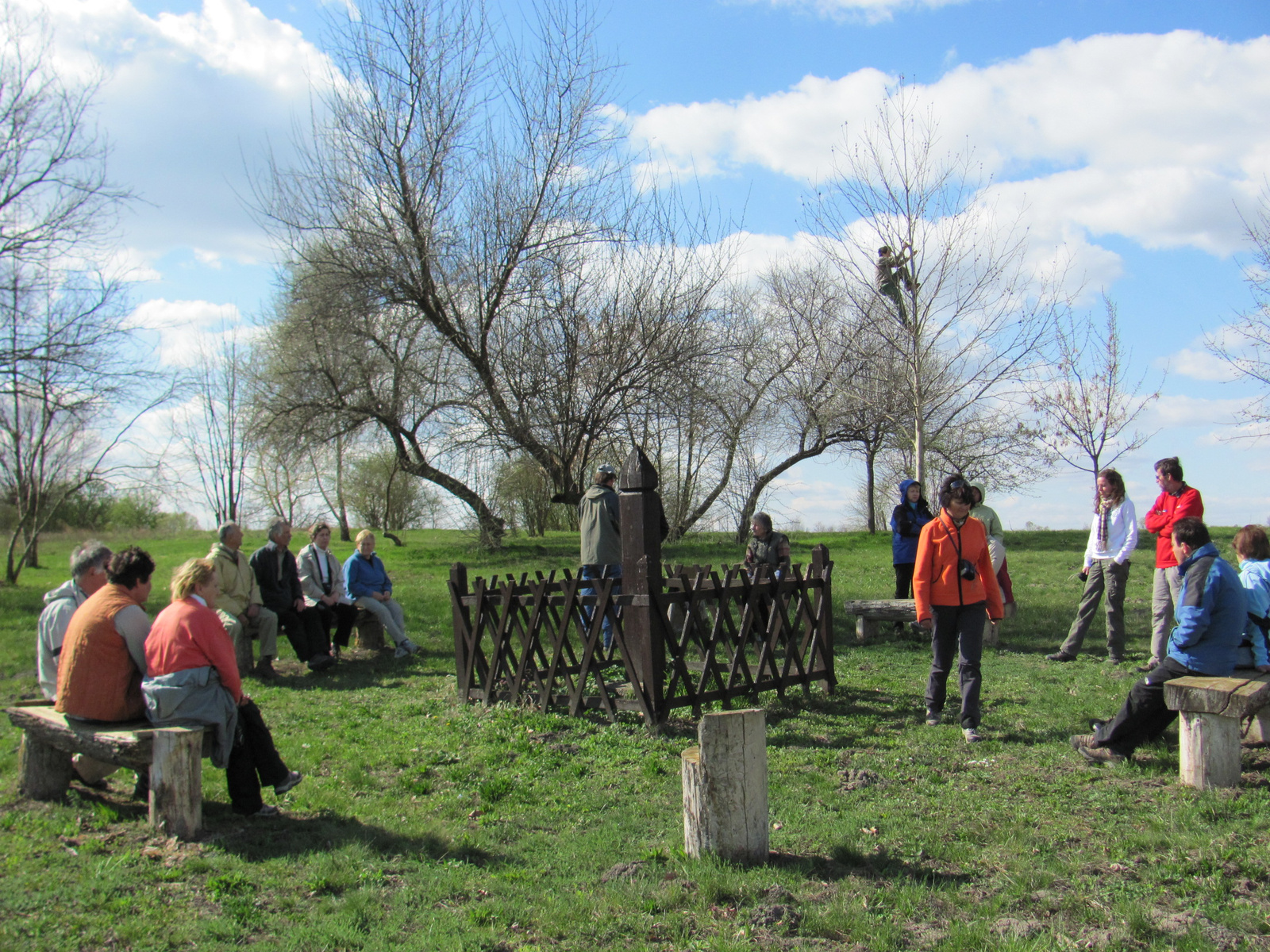 2012.04.01.POEÜ Kockás liliom túra (168)