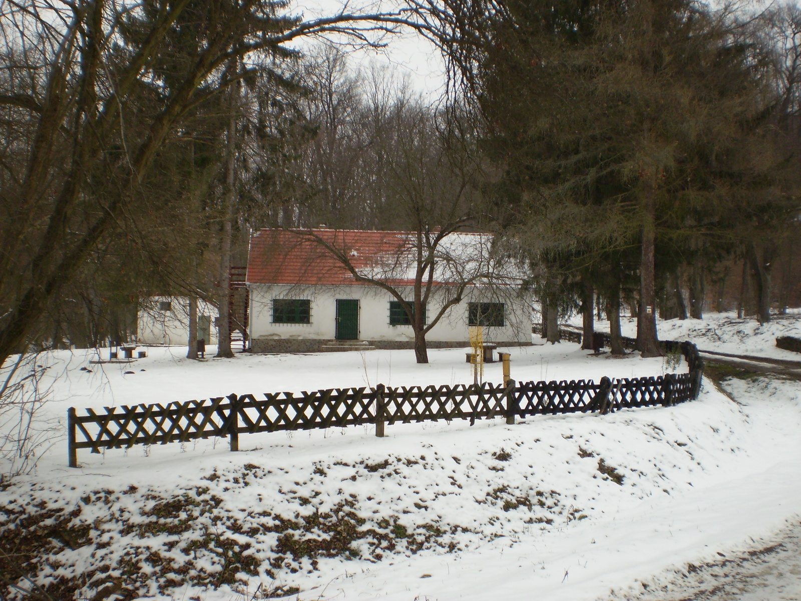 20090221Lóri kulcsosház