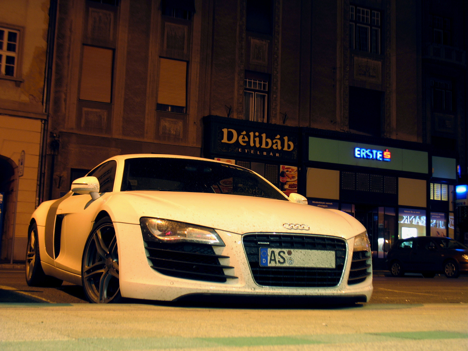 Audi R8 V8