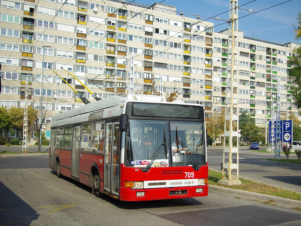 Ikarus 412T az Örs vezér téren 4 2008.10.12