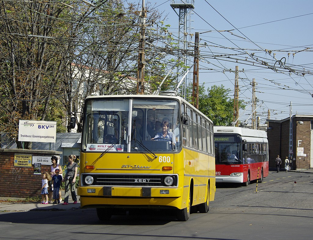 Ikarus 260T a Troligarázsban 27 2009.09.26