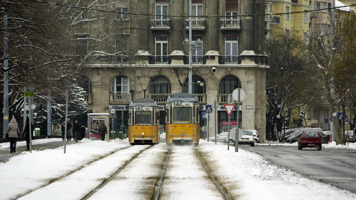 KCSV-7 a Kossuth térnél 06 2012.02.05