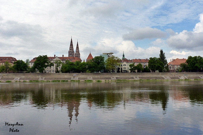 Szeged Tiszapart 100