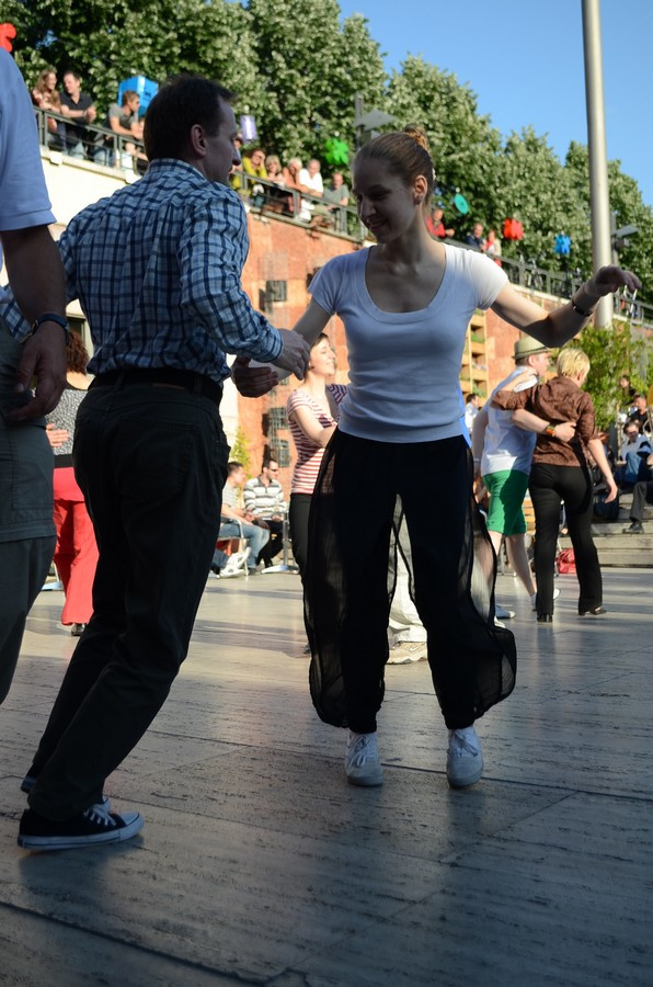 97SwingGödör20110513