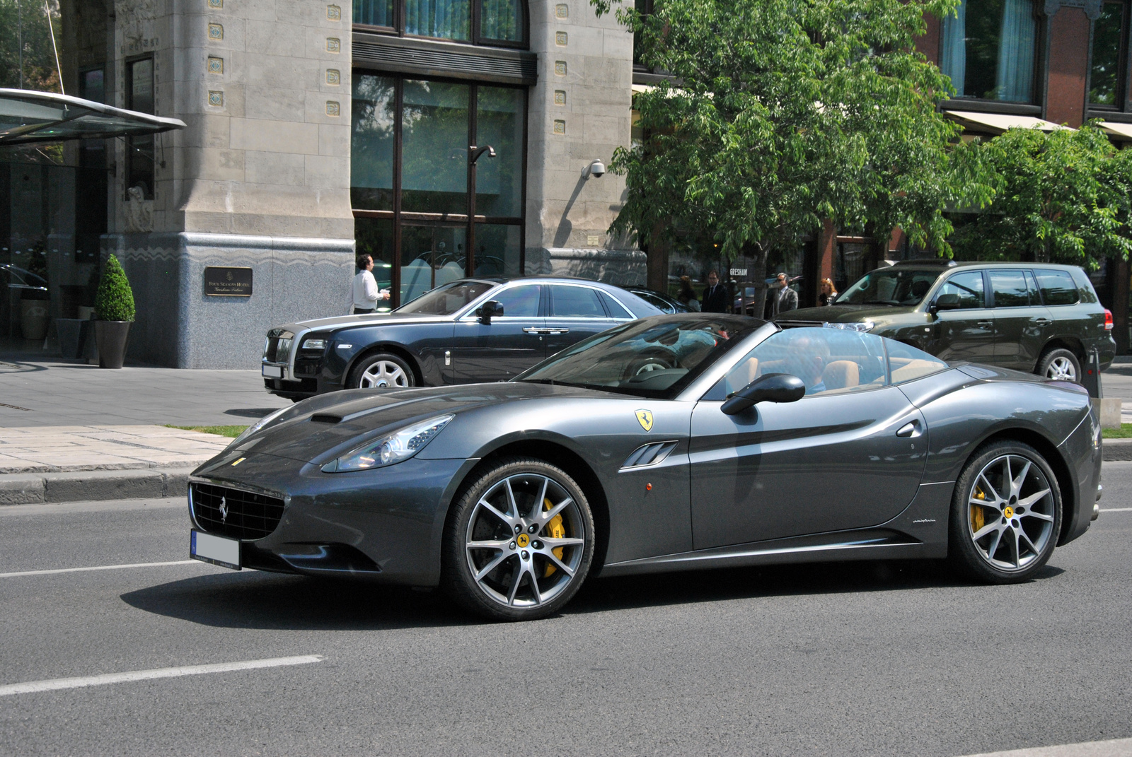 Rolls Royce Ghost & Ferrari California