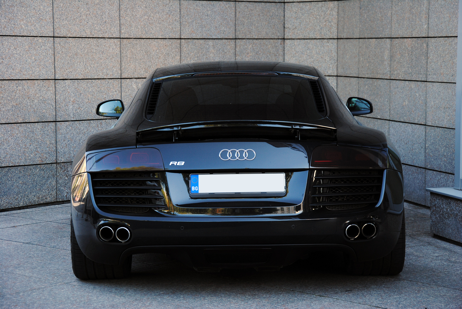 Audi R8