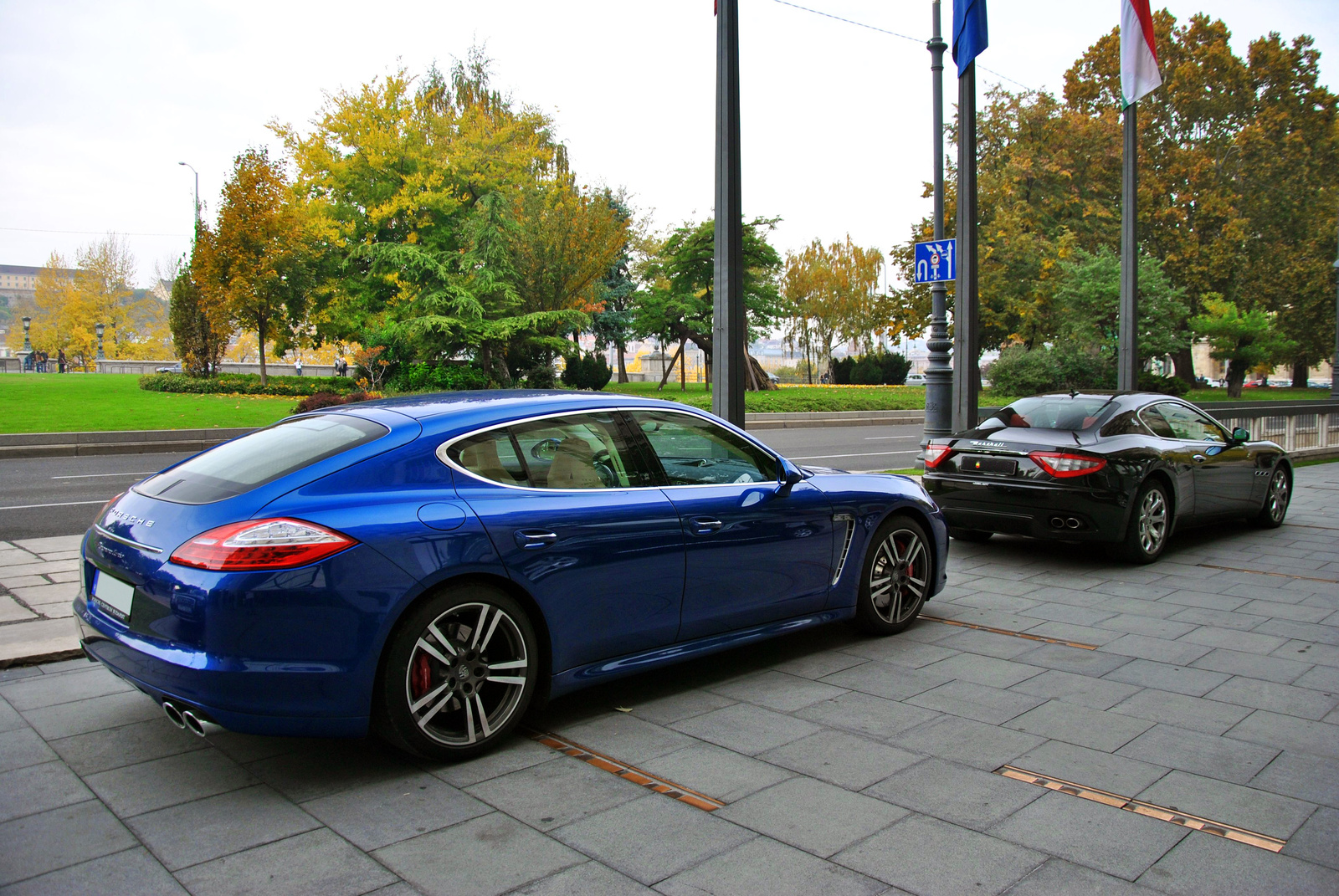 Porsche Panamera &amp; Maserati GranTurismo