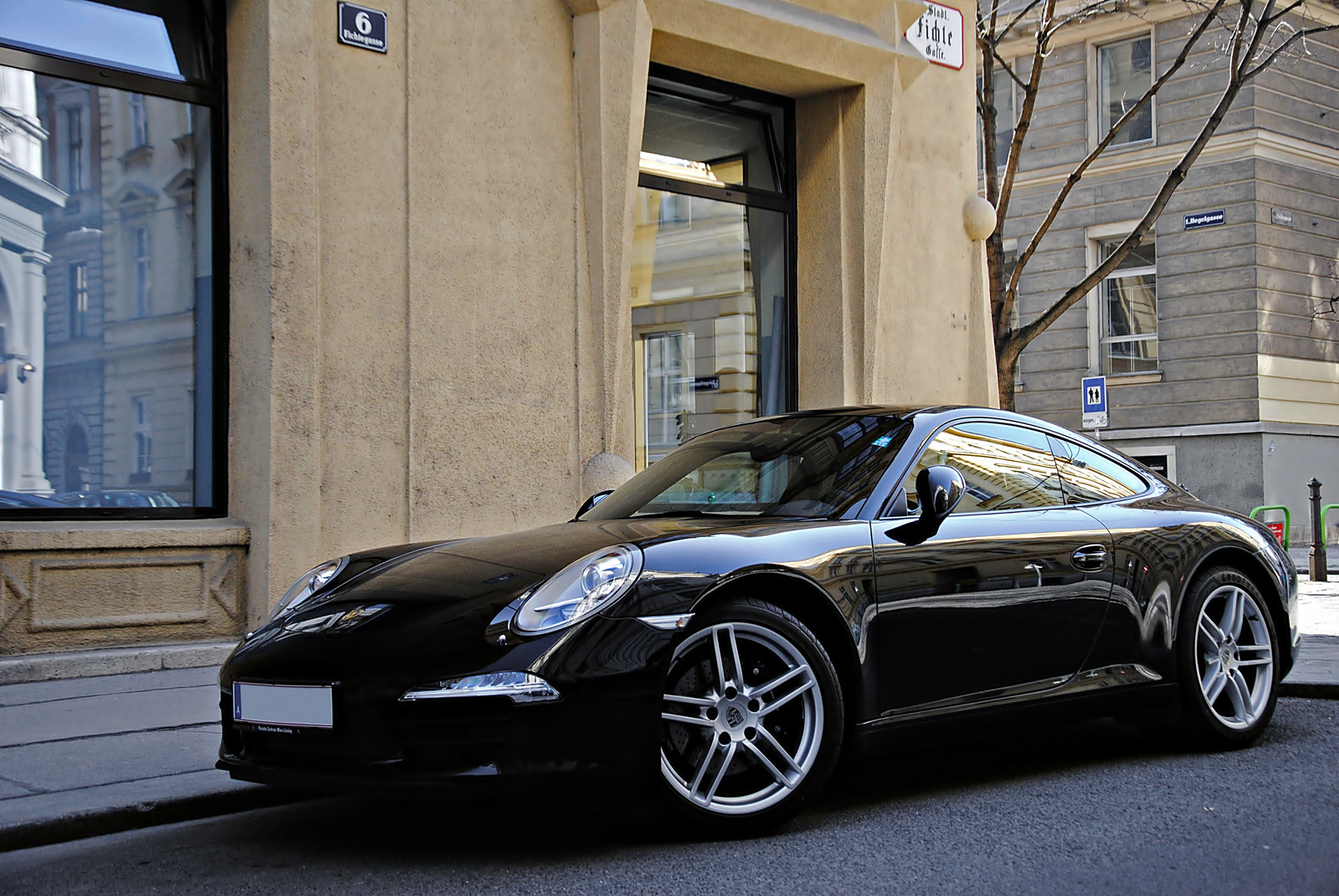 Porsche 911 Carrera