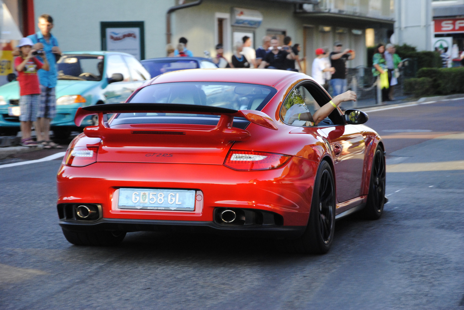 Porsche 911 GT2 RS