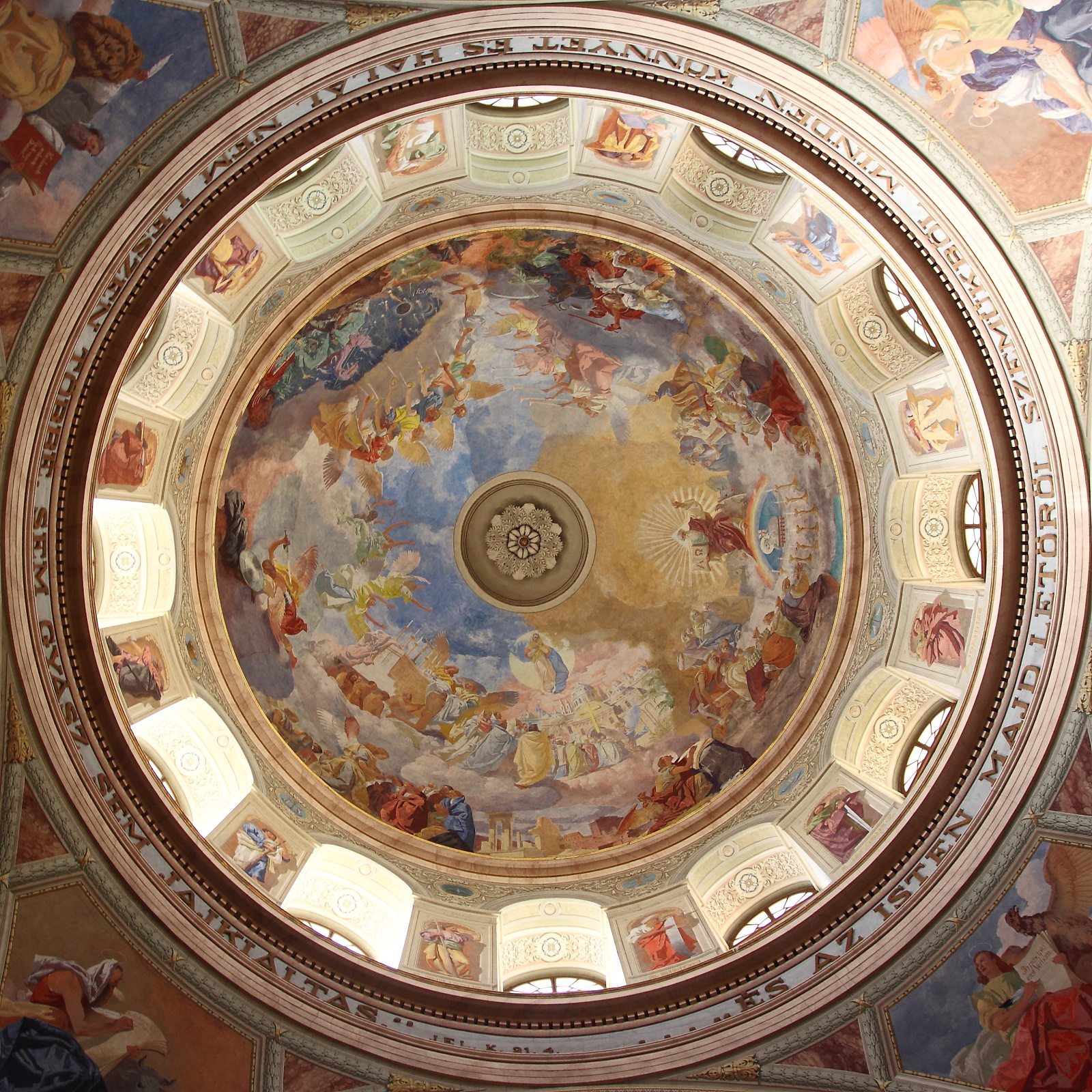 Kupola kép -Egri Bazilika