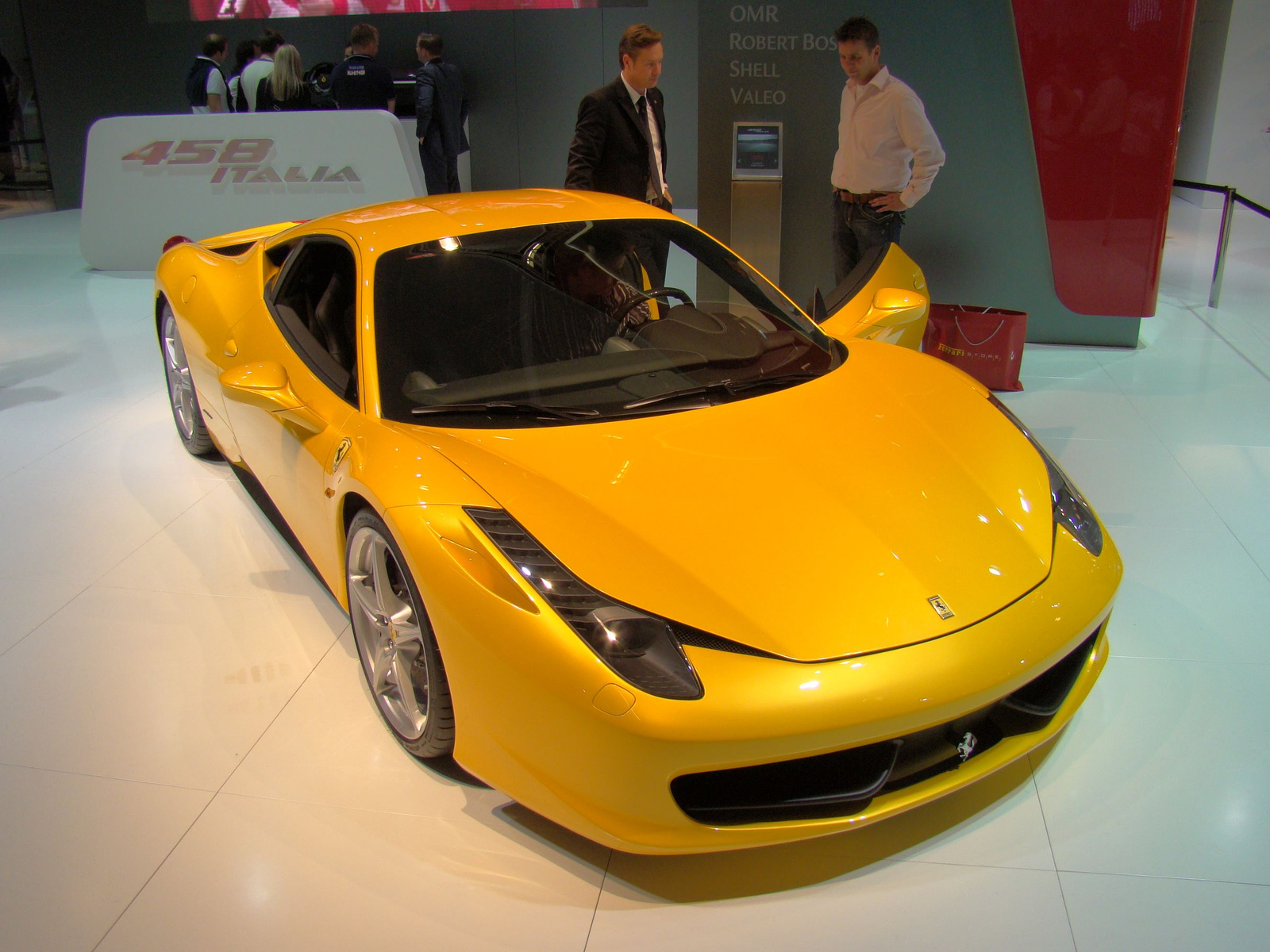 Ferrari 458 Italia (2)