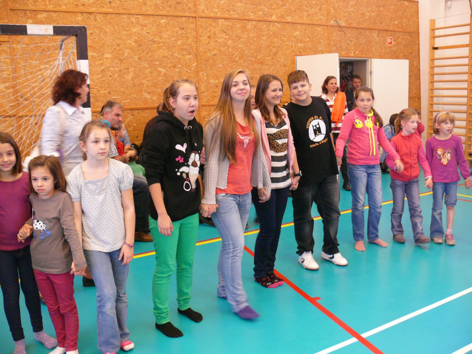 2012 2013 11 Német nemzetiségi táncház 010