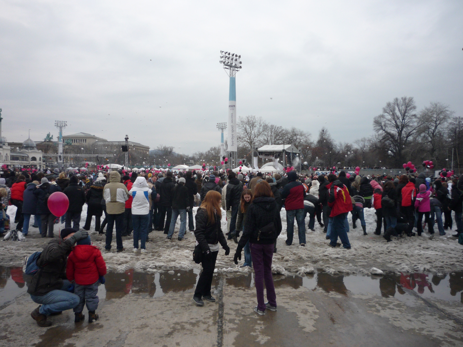 2009.01.31.Műjégpálya hógolyó csata 066