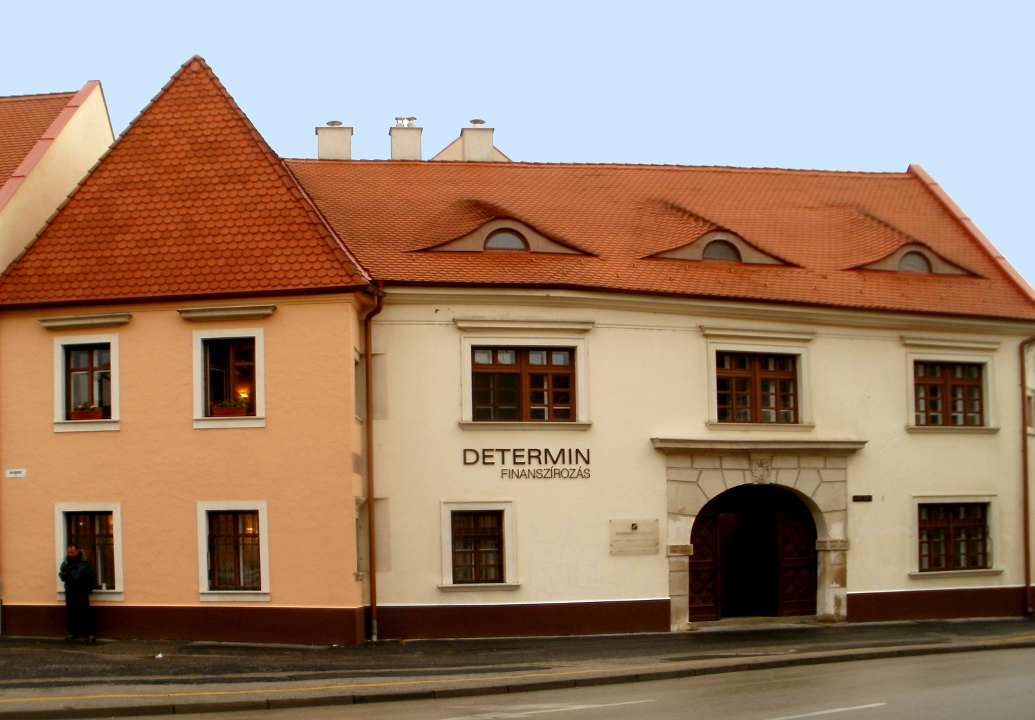Sopron, Ógabona tér 44-46 lakóház
