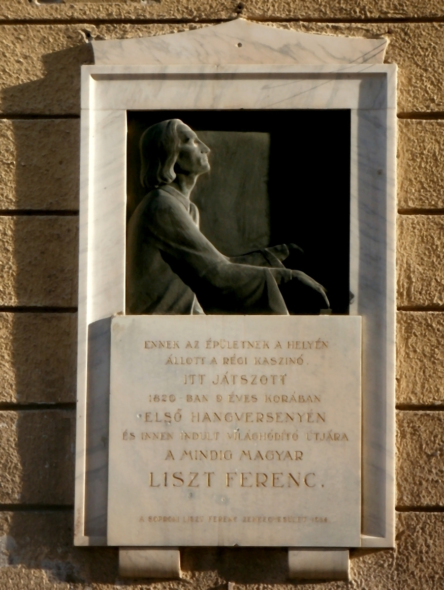 Liszt Ferenc emléktábla