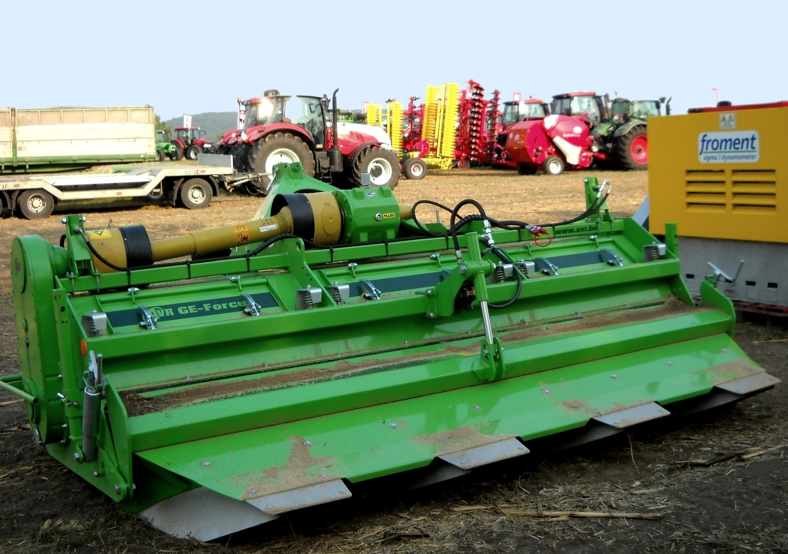 Zöld mezőgazdasági gép