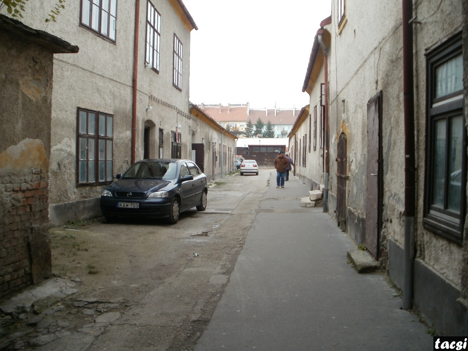 Sopron, Újteleki utca 6. számú átjáróház udvara