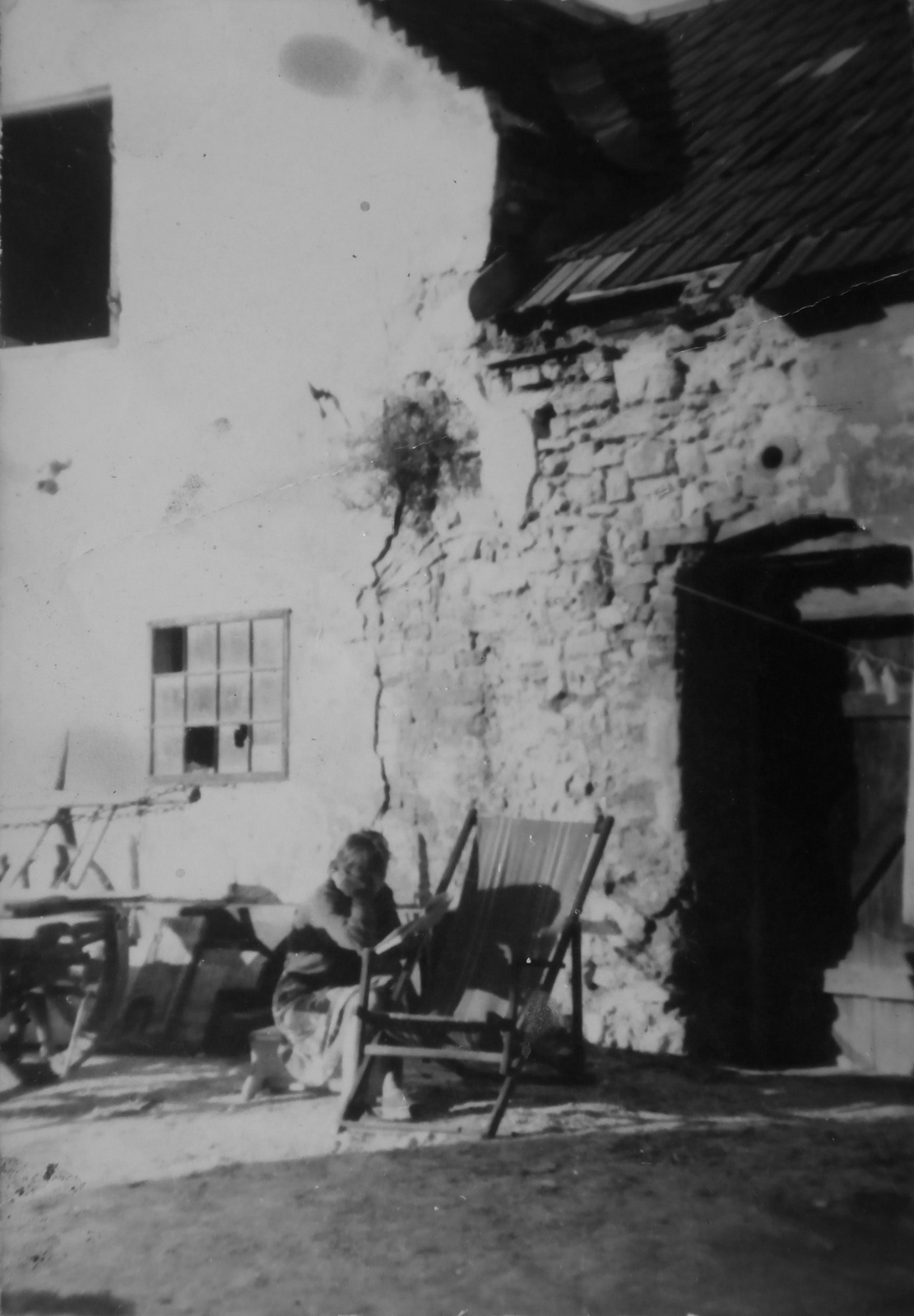 980. Újteleki utca 14. udvara 1950-es évek vége