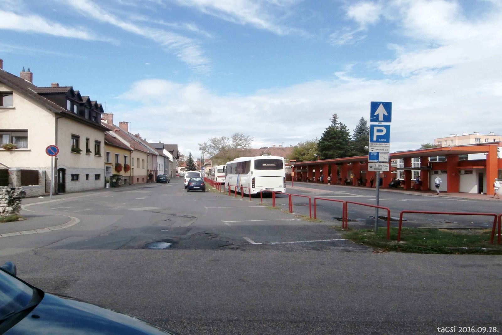 Dózsa utca és autóbusz p.u.