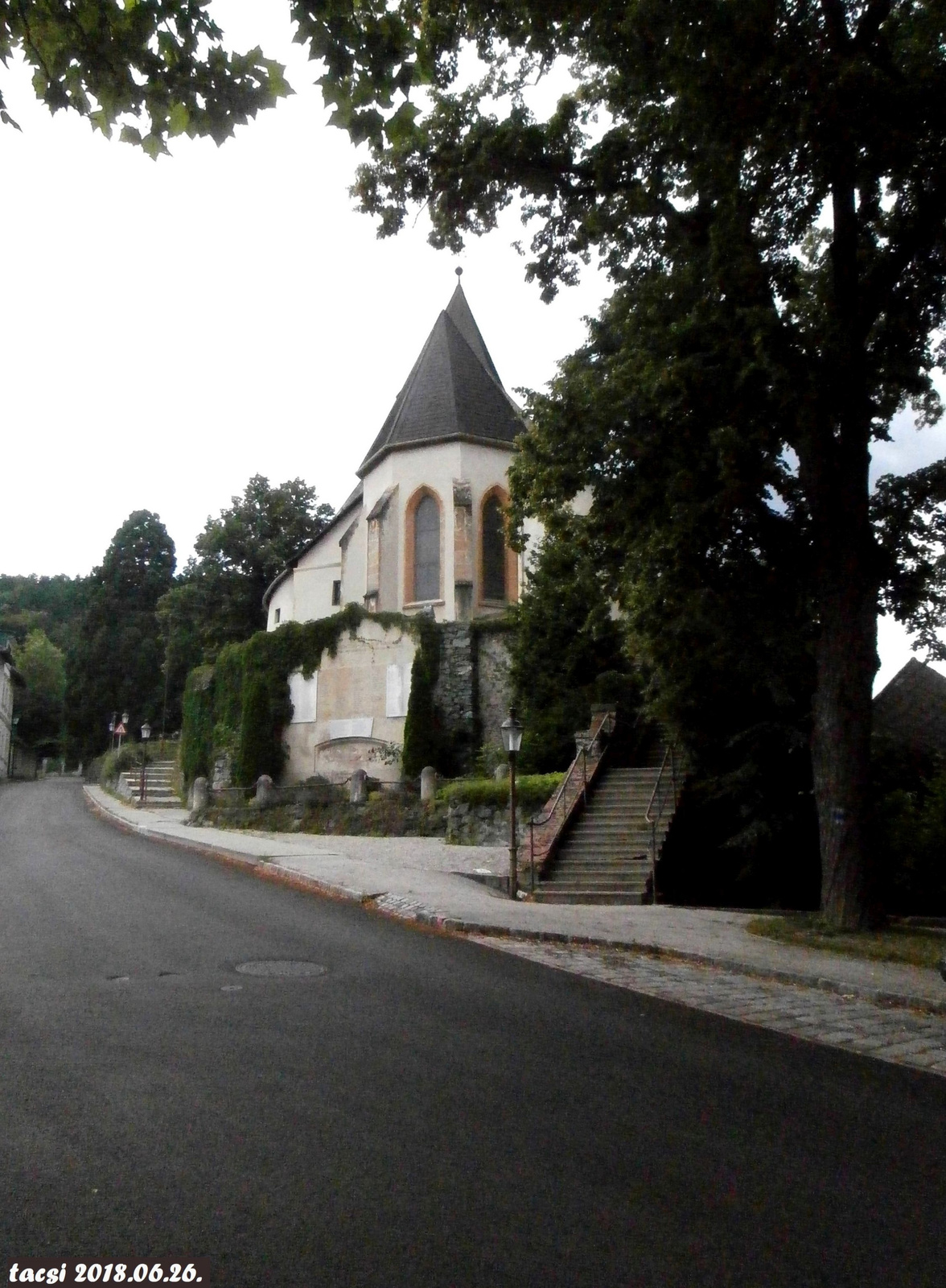 Kis hegyi templom Payerbachban