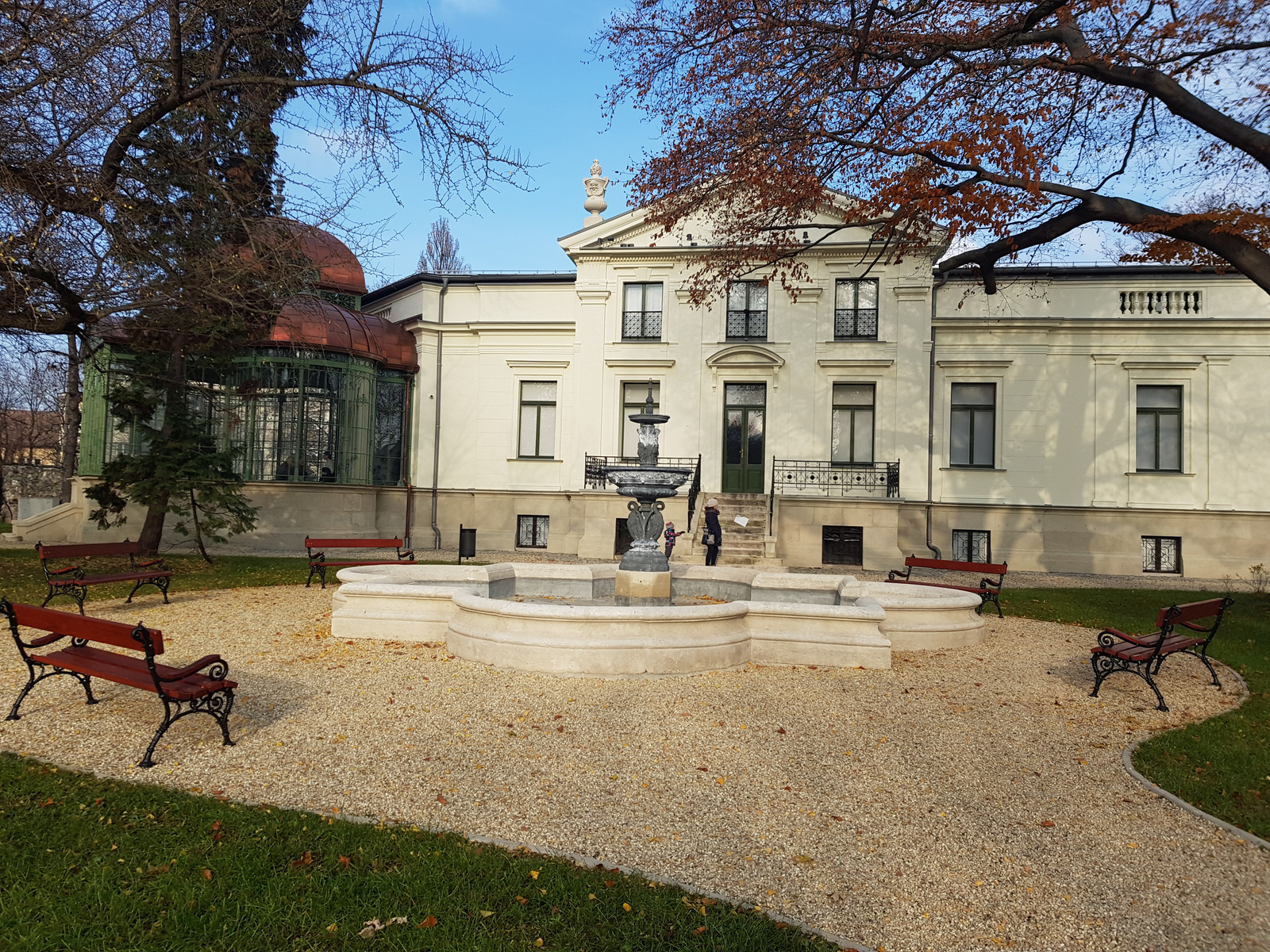 A felújított Lenck villa Sopronban