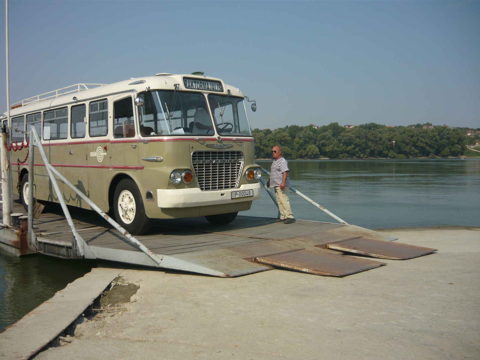 Ikarus 630