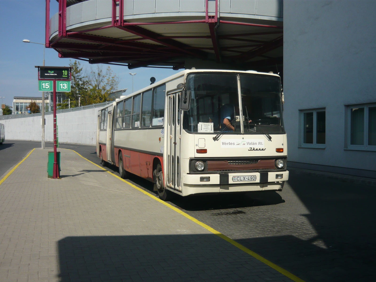 Ikarus 280.02 (CLX-490)