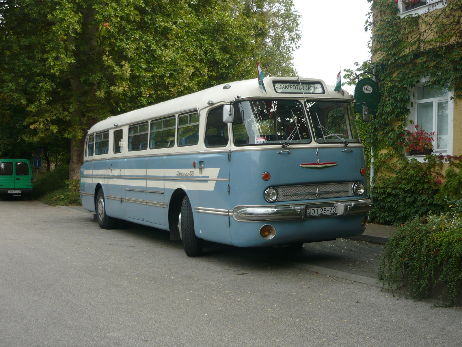 Ikarus 55 (OT 25-73)