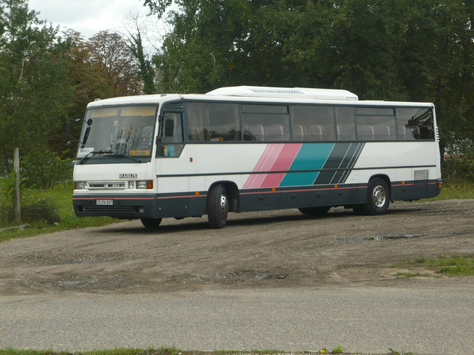 Ikarus 253.52 (EXN-897)