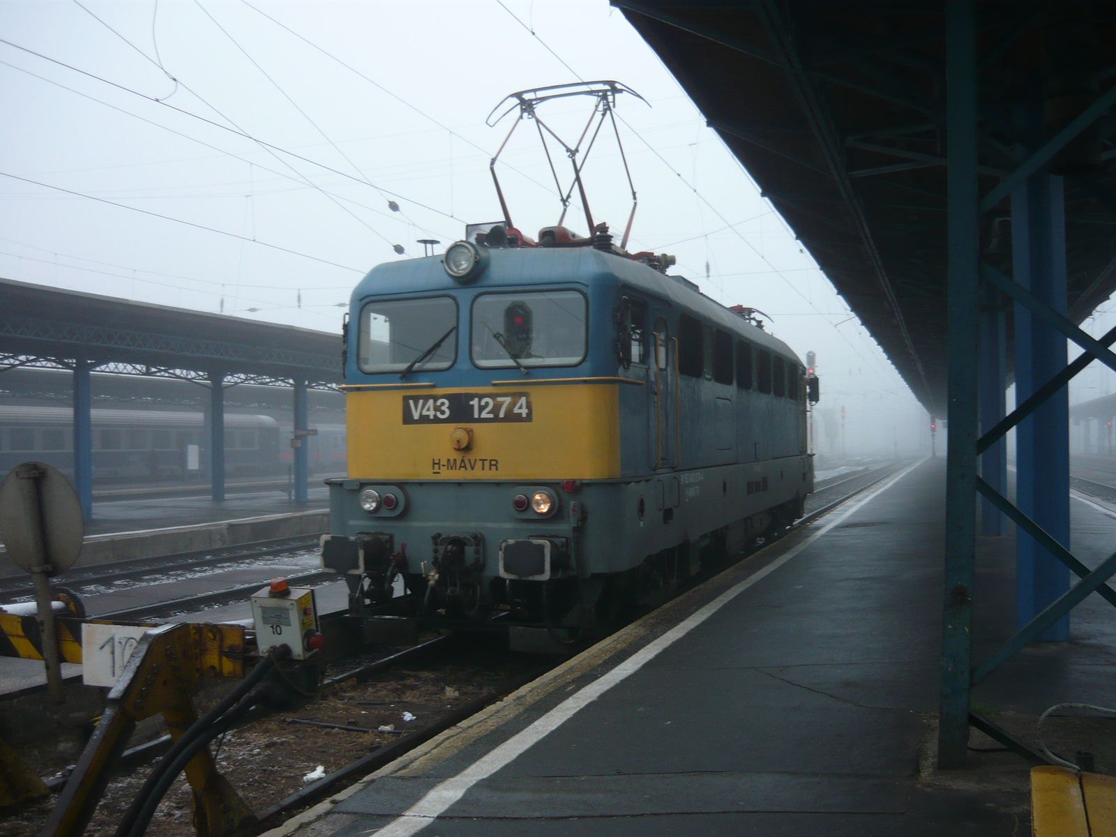 V43 1274