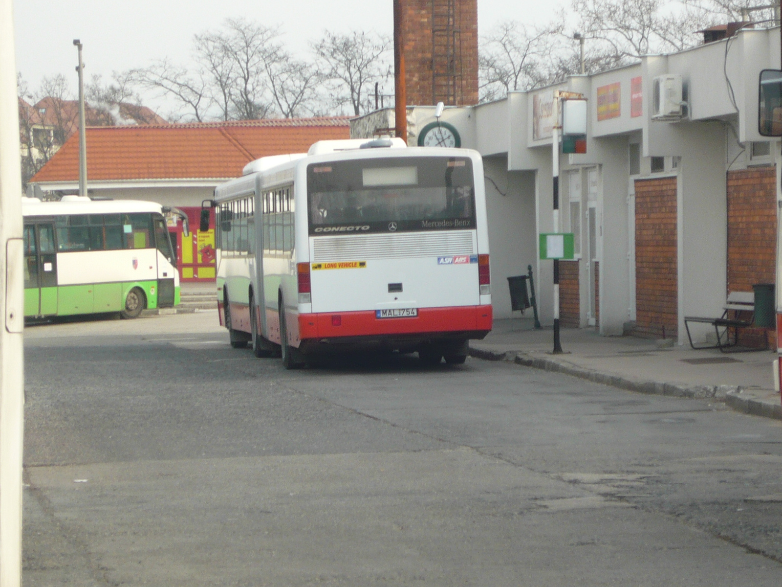 Mercedes-Benz Conecto (MAL-754)