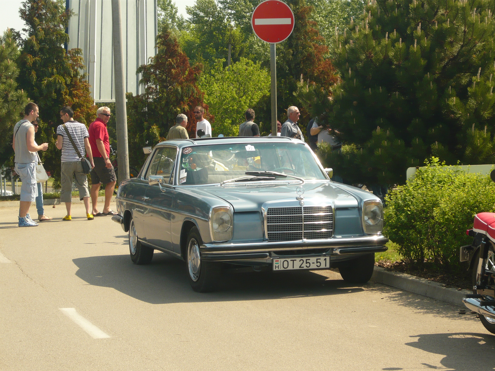 Mercedes-Benz W114