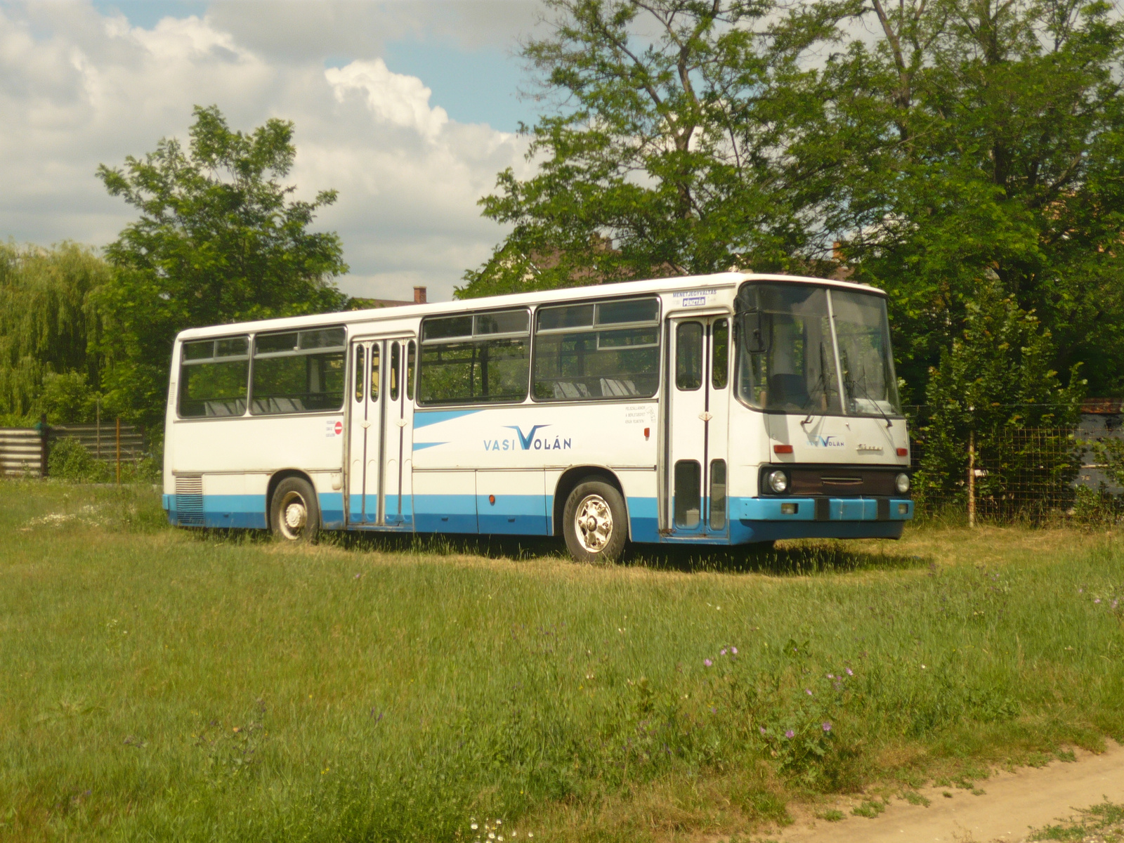 Ikarus 266