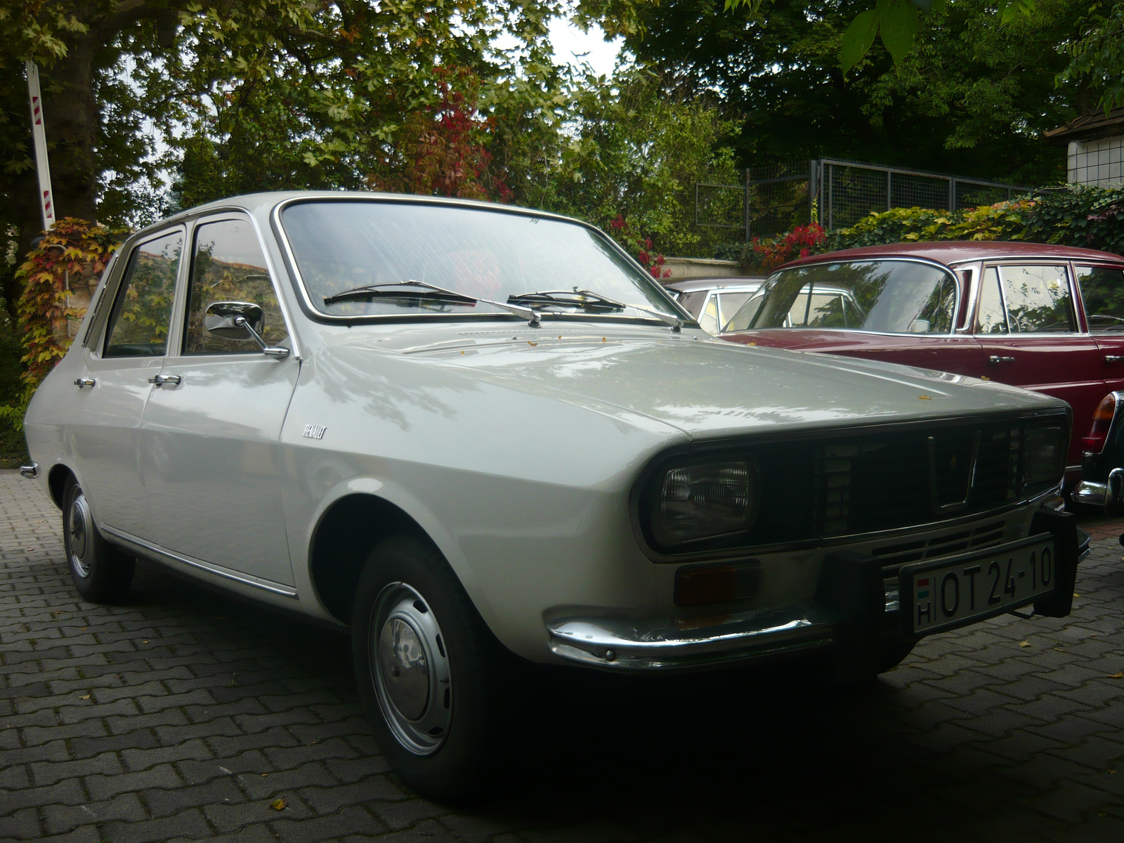 Renault 12