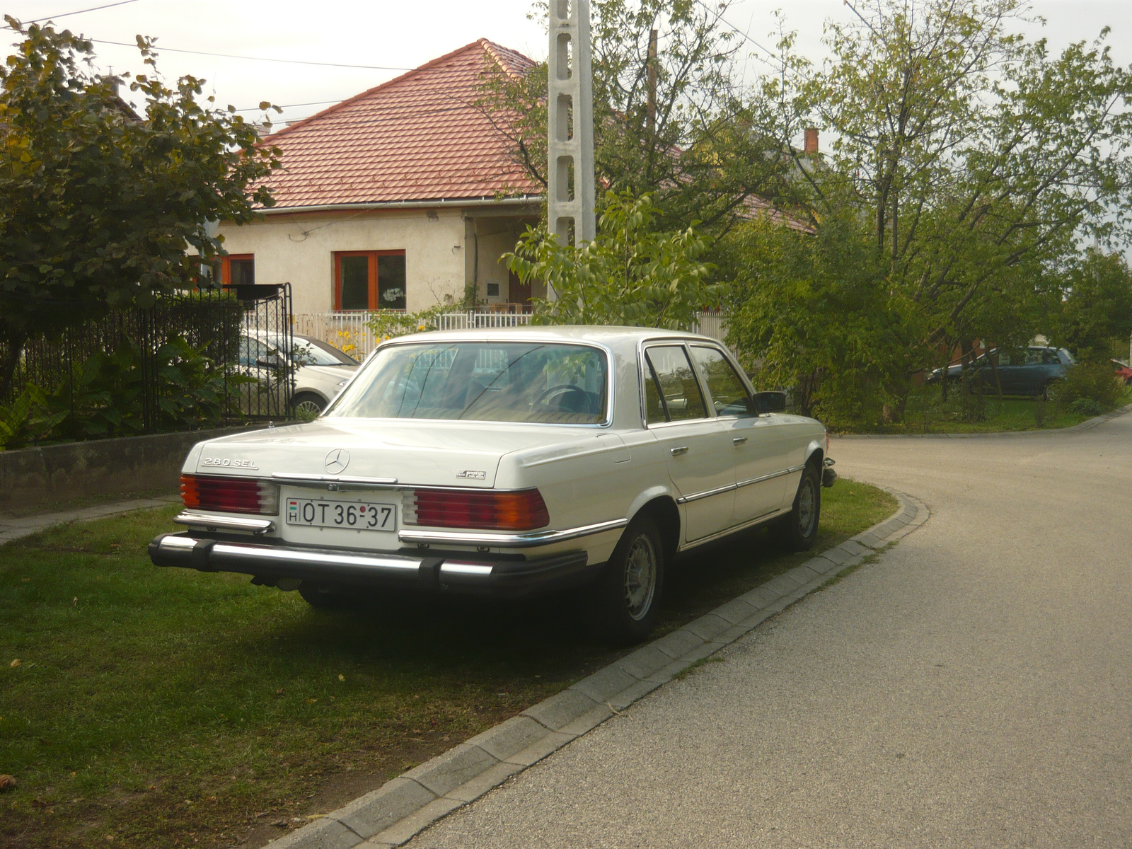 Mercedes-Benz W116