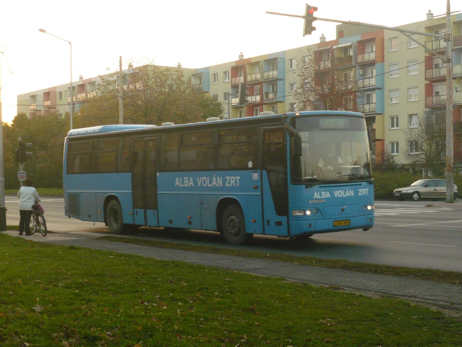 Volvo B10-400 (IBC-975)